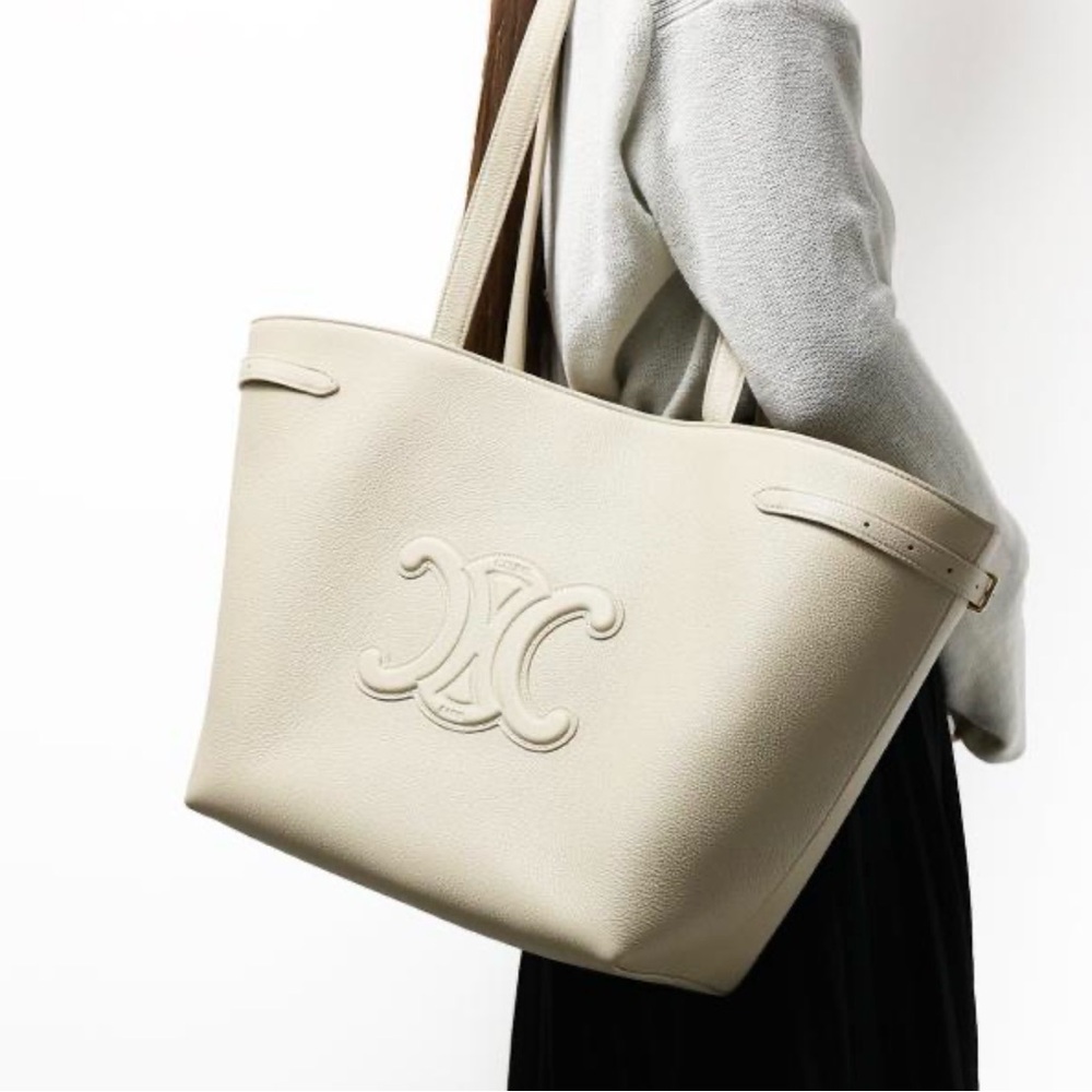 2025 Celine Cabas Anais Tote in Pale Beige $2950 rare & hard to find!